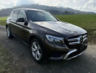 Mercedes-Benz GLC 250 d Exclusive 4Matic — SUV premium diesel, 4x4 performant et économe — fianco