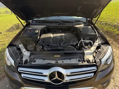 Mercedes-Benz GLC 250 d Exclusive 4Matic — SUV premium diesel, 4x4 performant et économe — interni