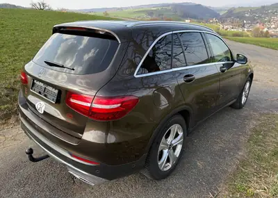 Mercedes-Benz GLC 250 d Exclusive 4Matic — SUV premium diesel, 4x4 performant et économe — dettaglio