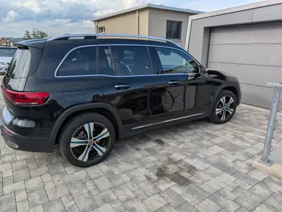 Mercedes-Benz EQB 350 4Matic — SUV électrique 7 places avec garantie constructeur — rear view
