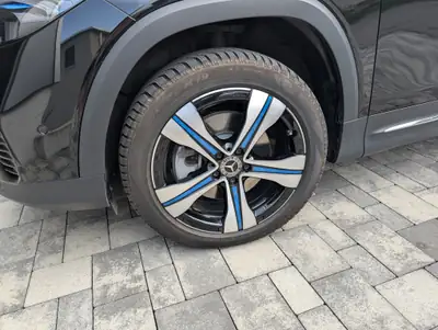 Mercedes-Benz EQB 350 4Matic — SUV électrique 7 places avec garantie constructeur — Thumbnail 14