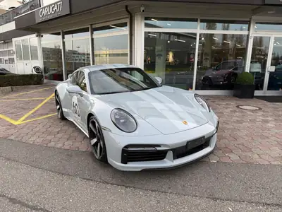 Porsche 911 Sport Classic PDK 2022 — Série limitée, 550 ch, kilométrage pristine — côté