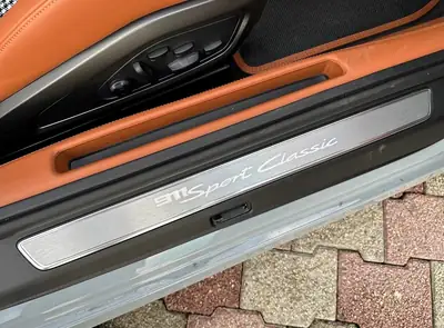 Porsche 911 Sport Classic PDK 2022 — Série limitée, 550 ch, kilométrage pristine — Miniature 19