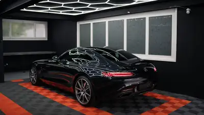 Mercedes-AMG GT Coupé — V8 Biturbo 462 ch, très faible kilométrage et intérieur carbone — tableau de bord