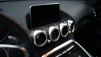 Mercedes-AMG GT Coupé — V8 Biturbo 462 ch, très faible kilométrage et intérieur carbone — Miniature 10