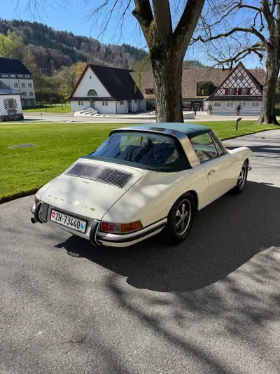Porsche 911 Targa Soft Window 1967 — Icône décapotable, 130 ch authentiques — Seitenansicht