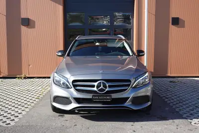 Mercedes-Benz C 220 BlueTEC AMG Line — Break diesel, pack sport et roues 19 pouces — côté