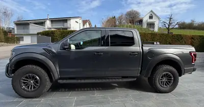 Ford F-150 Raptor 3.5 Super Crew — Pickup haute performance, 450 ch, faible kilométrage — côté