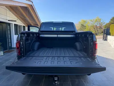 Ford F-150 Raptor 3.5 Super Crew — Pickup haute performance, 450 ch, faible kilométrage — détail