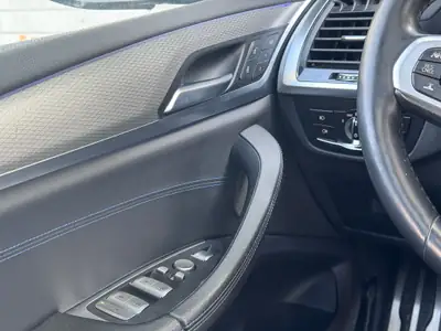 BMW X4 xDrive 30i M Sport — SUV coupé premium, équipements haut de gamme, très bon état — Thumbnail 14