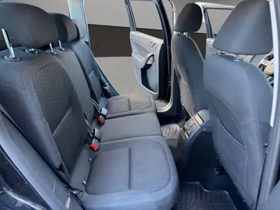 Skoda Yeti 2.0 TDI Ambition 4x4 — SUV compact robuste, 4 roues motrices, sans accidents — Miniature 18