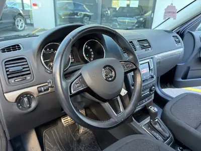 Skoda Yeti 2.0 TDI Ambition 4x4 — SUV compact robuste, 4 roues motrices, sans accidents — Miniature 22