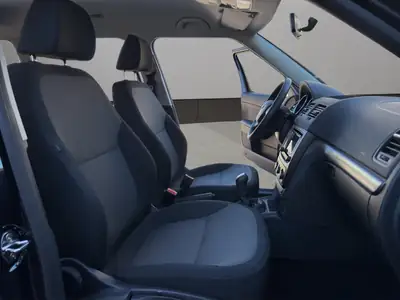 Skoda Yeti 2.0 TDI Ambition 4x4 — SUV compact robuste, 4x4 intégral et sans sinistre — Thumbnail 17