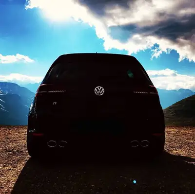 VW Golf 2.0 TSI R 4Motion — 301 ch, transmission manuelle, toutes-routes — arrière