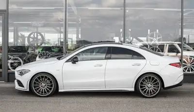 Mercedes-Benz CLA 250 AMG Line 4Matic — Élégance berline et traction intégrale — exterior view