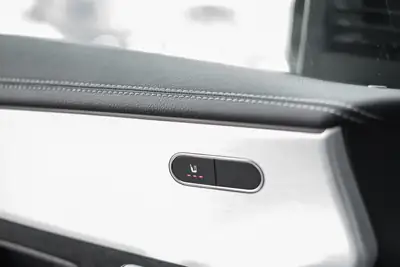 Mercedes-Benz CLA 250 AMG Line 4Matic — Élégance berline et traction intégrale — Thumbnail 11