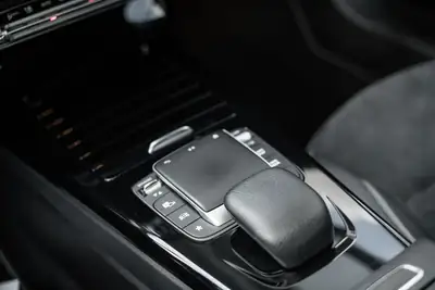 Mercedes-Benz CLA 250 AMG Line 4Matic — Élégance berline et traction intégrale — Thumbnail 16