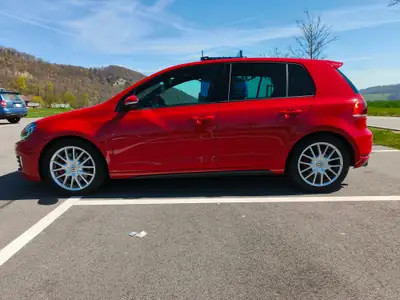 VW Golf 2.0 TSI GTI 2011 — Sportive performante, moteur turbo fiable — côté