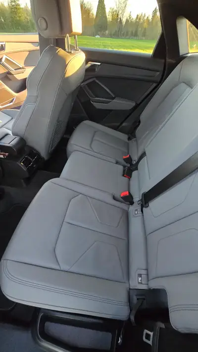 Audi Q3 Sportback 40 TDI S line — SUV Coupé diesel, 148'000 km, sans sinistre — Miniatura 10