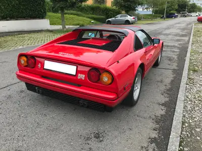 Ferrari 328 GTS 1987 — Chef-d'œuvre cabriolet, 270 ch authentiques — Miniatur 11