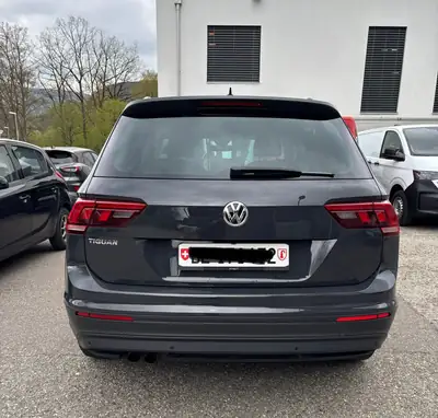 VW Tiguan 1.4 TSI Trendline — SUV urbain compact, moteur turbo efficace — side view