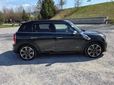 MINI Countryman John Cooper Works ALL4 Snowhill — SUV compact sportif 218 ch, traction intégrale — arrière