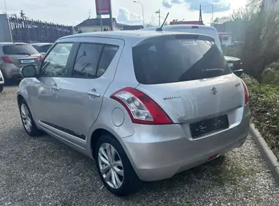 Suzuki Swift 1.2i GL — Citadine dynamique, 72'000 km, boîte auto — intérieur