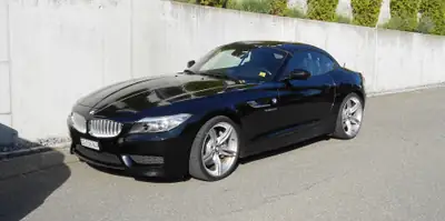 BMW Z4 sDrive35i — Cabriolet sportif 306 ch, toit ouvert, 54'000 km — Außenansicht