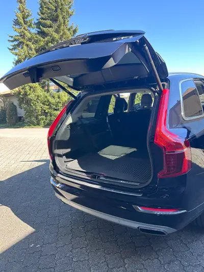 Volvo XC90 T8 eAWD Inscription — Hybride rechargeable 7 places, 84000 km — Miniatura 7