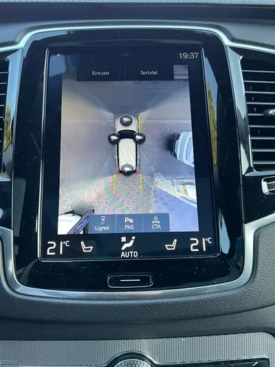 Volvo XC90 T8 eAWD Inscription — Hybride rechargeable 7 places, 84000 km — Miniatura 20