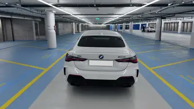 BMW M440i xDrive Coupé — 374 ch, hybride 48V, frais de service offerts — arrière