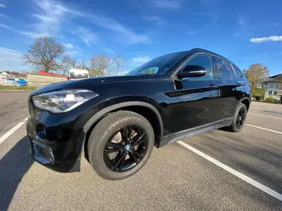 BMW X1 xDrive 25d Sport Line — SUV compact diesel, entretien BMW, 199 500 km — intérieur