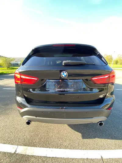 BMW X1 xDrive 25d Sport Line — SUV compact diesel, entretien BMW, 199 500 km — tableau de bord