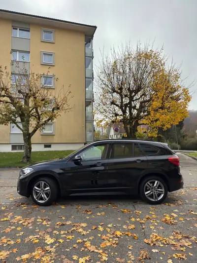 BMW X1 xDrive 20i Steptronic — SUV compact polyvalent, 50'000 km seulement — arrière