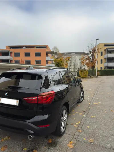 BMW X1 xDrive 20i Steptronic — SUV compact polyvalent, 50'000 km seulement — détail
