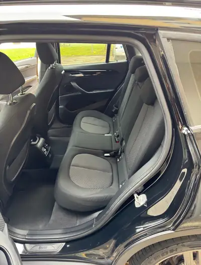 BMW X1 xDrive 20i Steptronic — SUV compact polyvalent, 50'000 km seulement — Miniature 13