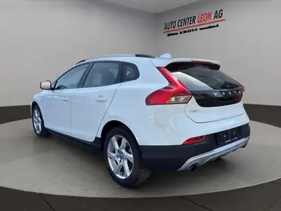 Volvo V40 Cross Country T4 AWD — Robustesse scandinave et polyvalence tout-terrain — interior