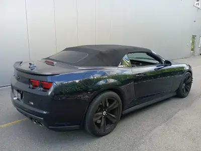 Chevrolet Camaro ZL1 Cabriolet — Muscle car américain 587 ch, état d'origine exceptionnel — côté