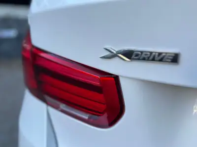 BMW 320i xDrive Touring Steptronic — Break polyvalent, transmission automatique, 105'000 km — Thumbnail 9
