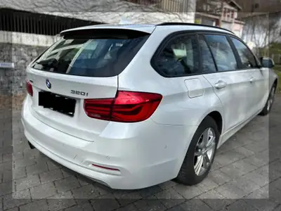 BMW 320i xDrive Touring Steptronic — Break polyvalent, transmission automatique, 105'000 km — Thumbnail 7