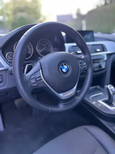 BMW 320i xDrive Touring Steptronic — Break polyvalent, transmission automatique, 105'000 km — Thumbnail 14