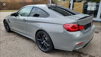 BMW M4 Coupé CS DKG — Performance brute et design iconique, 64 500 km — côté