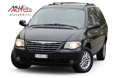 Chrysler Grand Voyager 2.8 CRD — Monospace 7 places robuste, diesel économique et fiable — vue extérieure