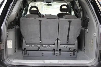 Chrysler Grand Voyager 2.8 CRD — Monospace 7 places robuste, diesel économique et fiable — Miniature 15