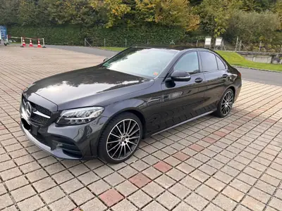 Mercedes-Benz C 200 AMG Line 4Matic — Berline premium 4x4, hybride légère et 71 000 km — Seitenansicht
