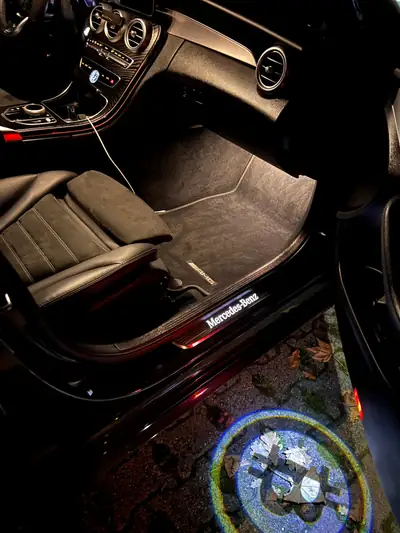 Mercedes-Benz C 200 AMG Line 4Matic — Berline premium 4x4, hybride légère et 71 000 km — Armaturenbrett