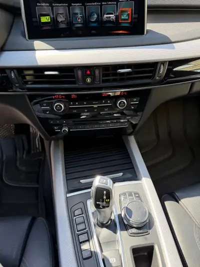 BMW X5 xDrive40e M Sport — Hybride rechargeable 313 ch, entretien complet, état impeccable — interni