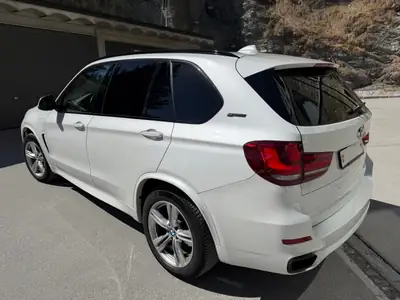 BMW X5 xDrive40e M Sport — Hybride rechargeable 313 ch, entretien complet, état impeccable — Miniatura 10