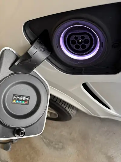 BMW X5 xDrive40e M Sport — Hybride rechargeable 313 ch, entretien complet, état impeccable — Miniatura 18