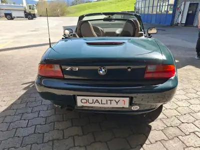 BMW Z3 1.9i Roadster 1998 — Cabriolet sportif rétro, moteur fiable et entretien accessible — dashboard